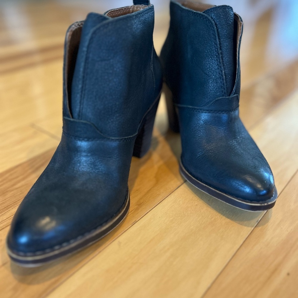 Lucky Brand Ehllen Leather Ankle Boots Booties For Women - Picture 13 of 13